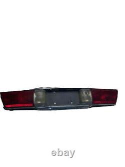 00-05 Buick Lesabre Trunk Center Tail Light Tail Lamp Panel Assembly M2003