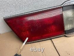 2000 to 2005 Buick Lesabre Trunk Rear Center Tail Light Panel 1252L DG1