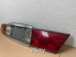 2000 to 2005 Buick Lesabre Trunk Rear Center Tail Light Panel 3341N DG1