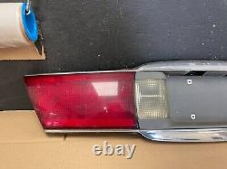 2000 to 2005 Buick Lesabre Trunk Rear Center Tail Light Panel 4975G Oem DG1