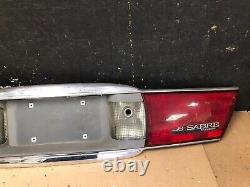 2000 to 2005 Buick Lesabre Trunk Rear Center Tail Light Panel 5549K DG1