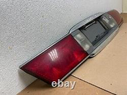 2000 to 2005 Buick Lesabre Trunk Rear Center Tail Light Panel 7137P DG1