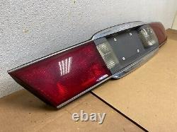 2000 to 2005 Buick Lesabre Trunk Rear Center Tail Light Panel 9572P DG1