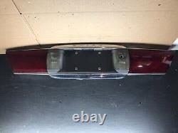 2000 to 2005 Buick Lesabre Trunk Rear Center Tail Light Panel B4697 DG1
