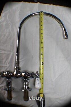 Chicago Faucet Company 13 Gooseneck Faucet with 3-3/8 Center