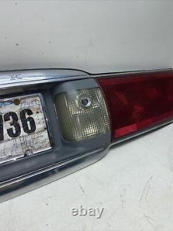 00-05 Buick Lesabre Trunk Center Tail Light Tail Lamp Panel Assemblage M197