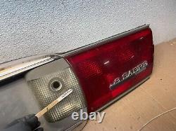 2000 à 2005 Buick Lesabre Panneau de feu arrière central de coffre 1915L DG1