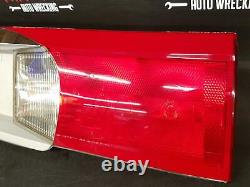 2003 Buick Rendez-vous Trunk Center Deck LID Monté Tail Light Assemblage