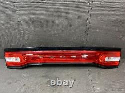 Oem 2011-2014 Dodge Charger Center Trunk Deck LID Factory Tail Lampe Lumineuse Led