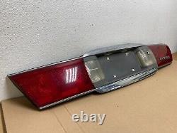 Panneau de feu arrière central de coffre de Buick Lesabre de 2000 à 2005 8892N DG1