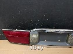 Panneau de feu arrière central du coffre de la Buick Lesabre de 2000 à 2005, 5893K DG1.